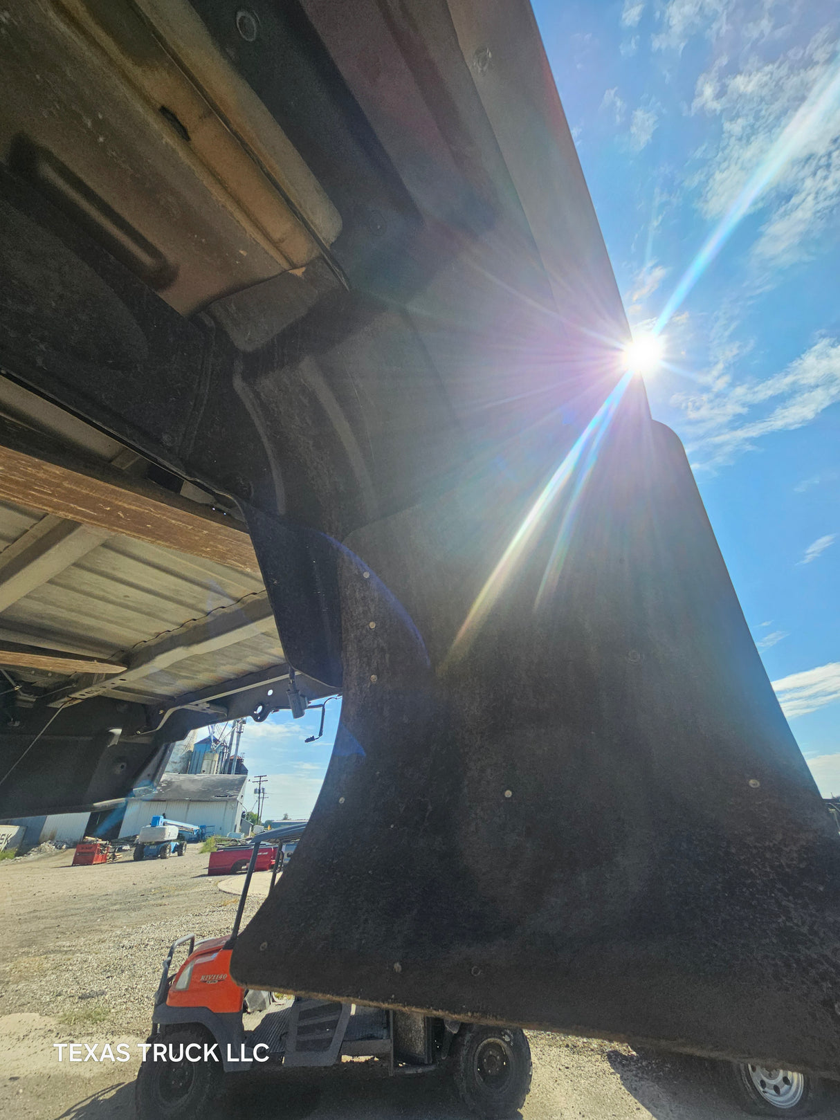 2009-2018 Dodge Ram 3500 4500 4th Gen Dually 8' Truck Truck Bed - Black & Brown