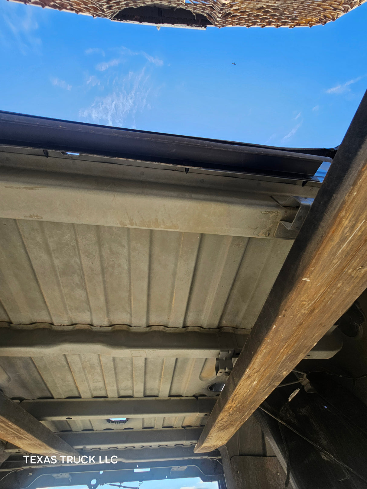 2009-2018 Dodge Ram 3500 4500 4th Gen Dually 8' Truck Truck Bed - Black & Brown