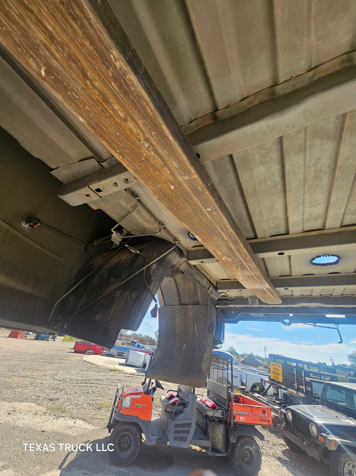 2009-2018 Dodge Ram 3500 4500 4th Gen Dually 8' Truck Truck Bed - Black & Brown