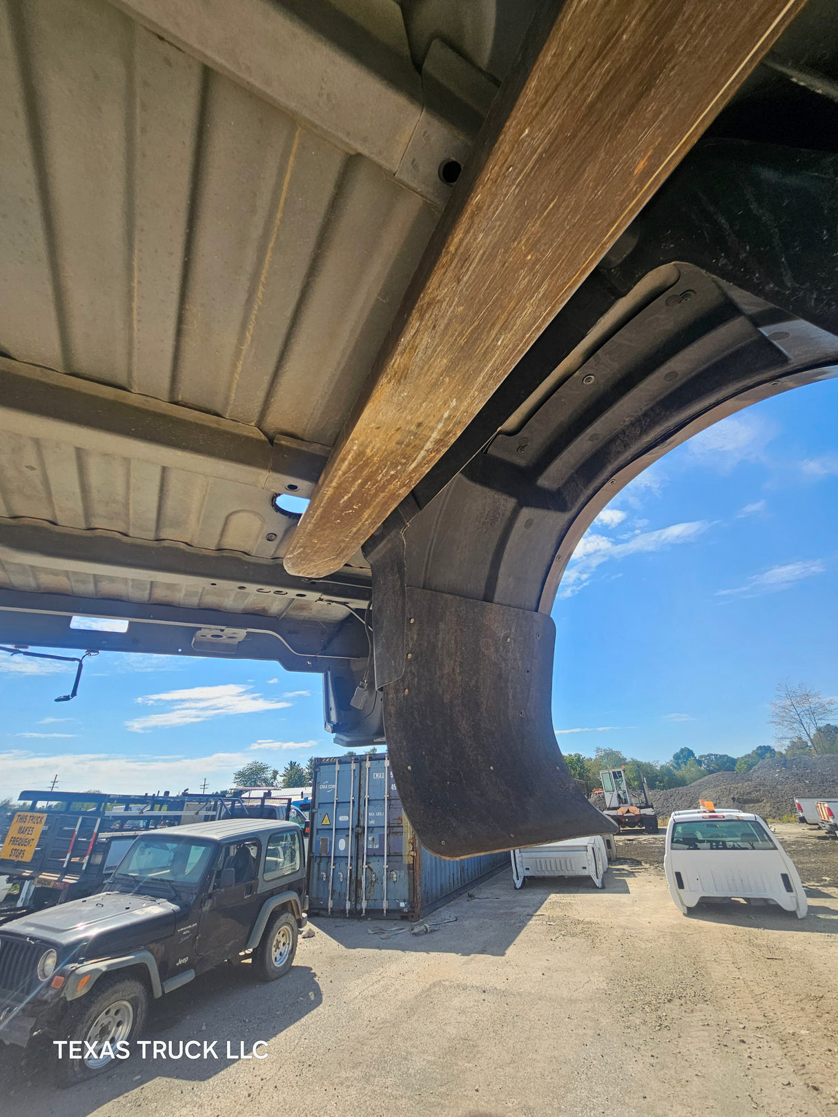 2009-2018 Dodge Ram 3500 4500 4th Gen Dually 8' Truck Truck Bed - Black & Brown