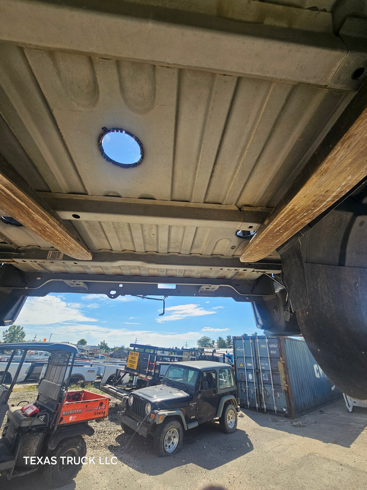 2009-2018 Dodge Ram 3500 4500 4th Gen Dually 8' Truck Truck Bed - Black & Brown