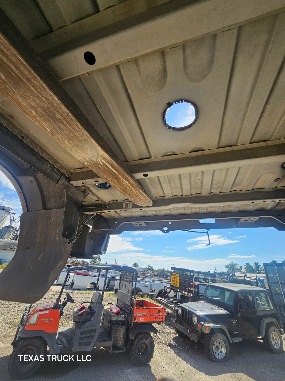 2009-2018 Dodge Ram 3500 4500 4th Gen Dually 8' Truck Truck Bed - Black & Brown