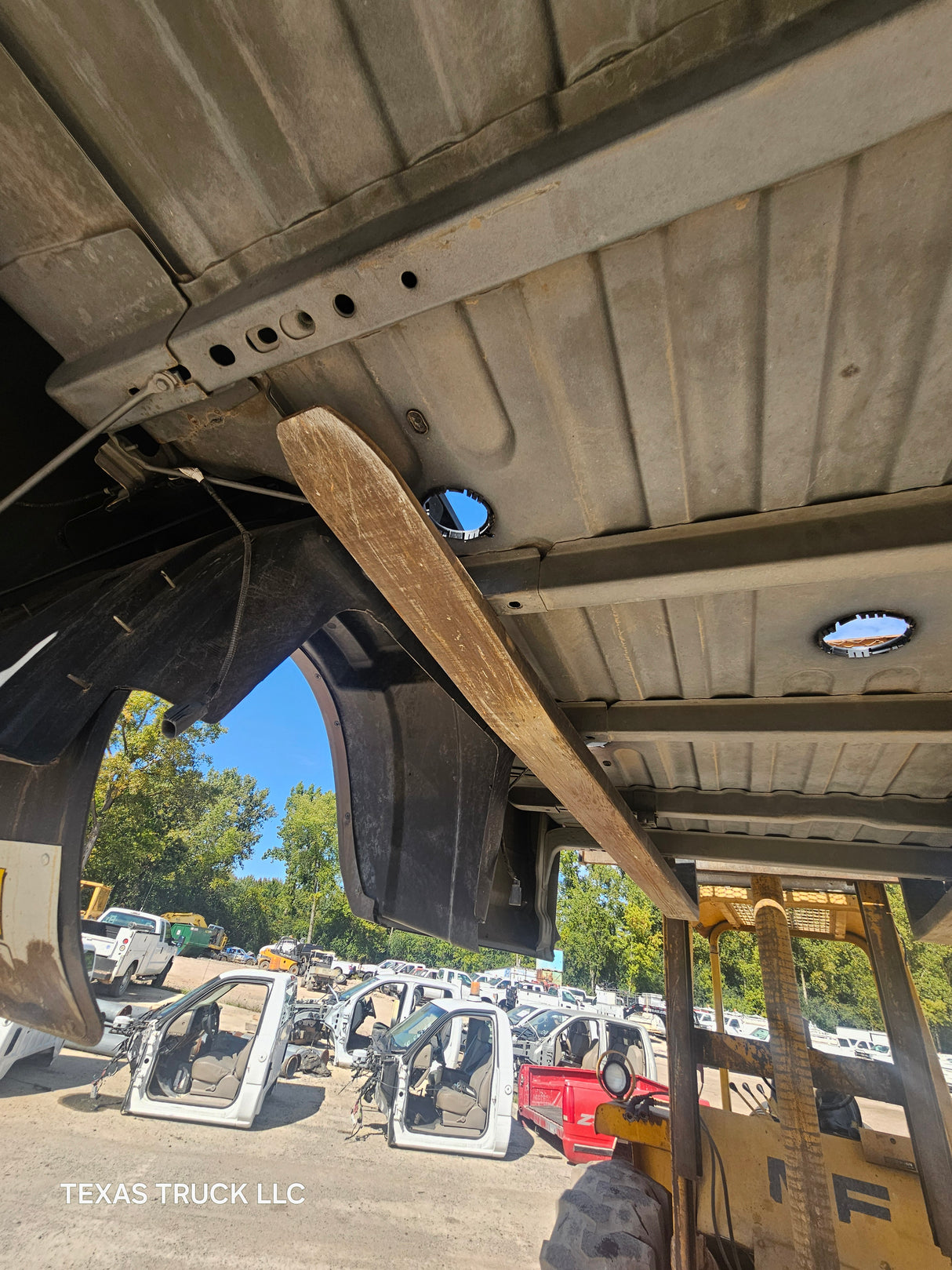 2009-2018 Dodge Ram 3500 4500 4th Gen Dually 8' Truck Truck Bed - Black & Brown