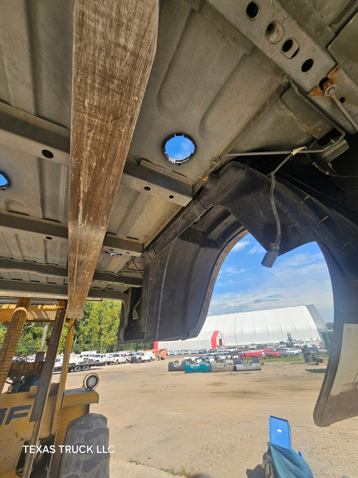 2009-2018 Dodge Ram 3500 4500 4th Gen Dually 8' Truck Truck Bed - Black & Brown