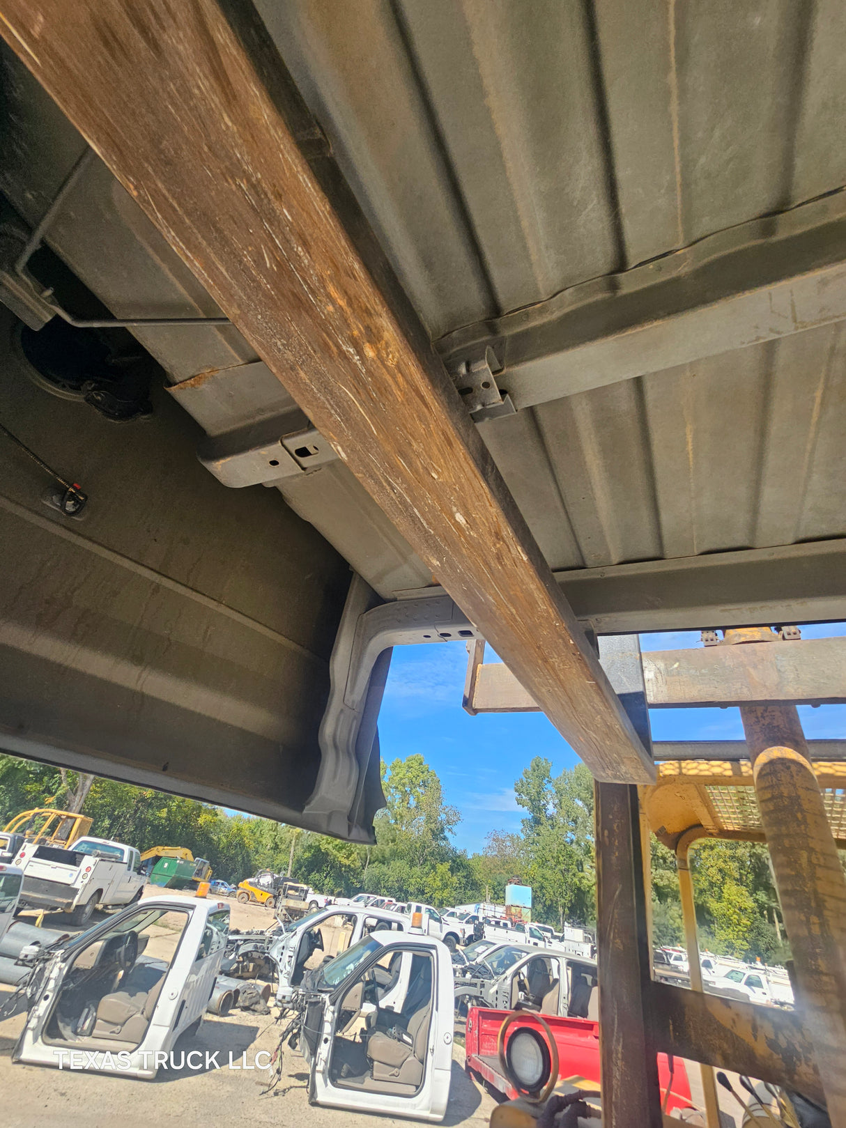 2009-2018 Dodge Ram 3500 4500 4th Gen Dually 8' Truck Truck Bed - Black & Brown