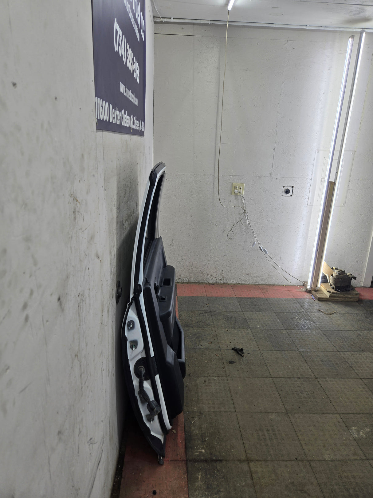 2009-2018 Dodge Ram 4th Gen RH Passenger Side Rear CREW Cab Door 1500 2500 3500 4500 5500 - White