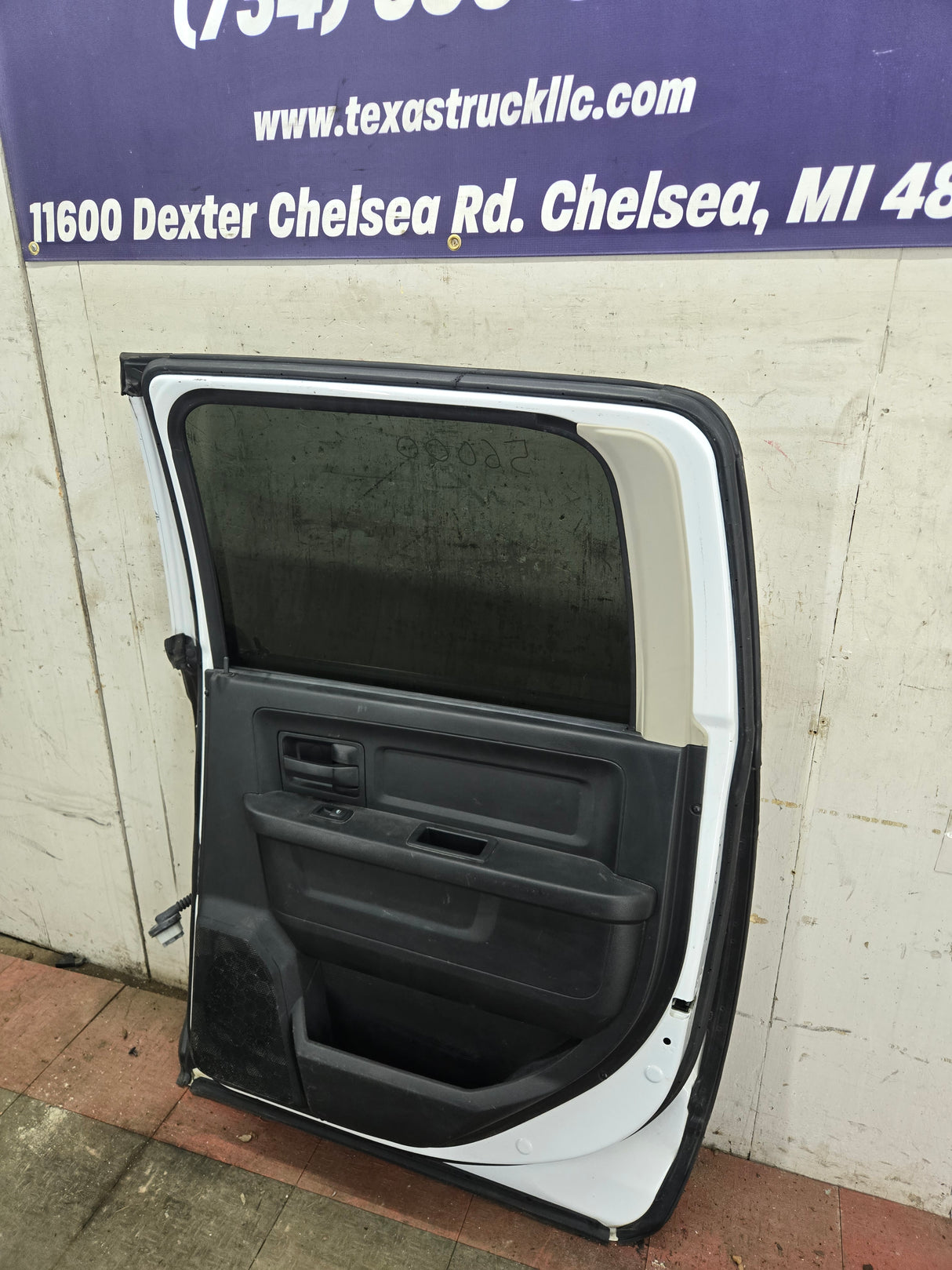 2009-2018 Dodge Ram 4th Gen RH Passenger Side Rear CREW Cab Door 1500 2500 3500 4500 5500 - White