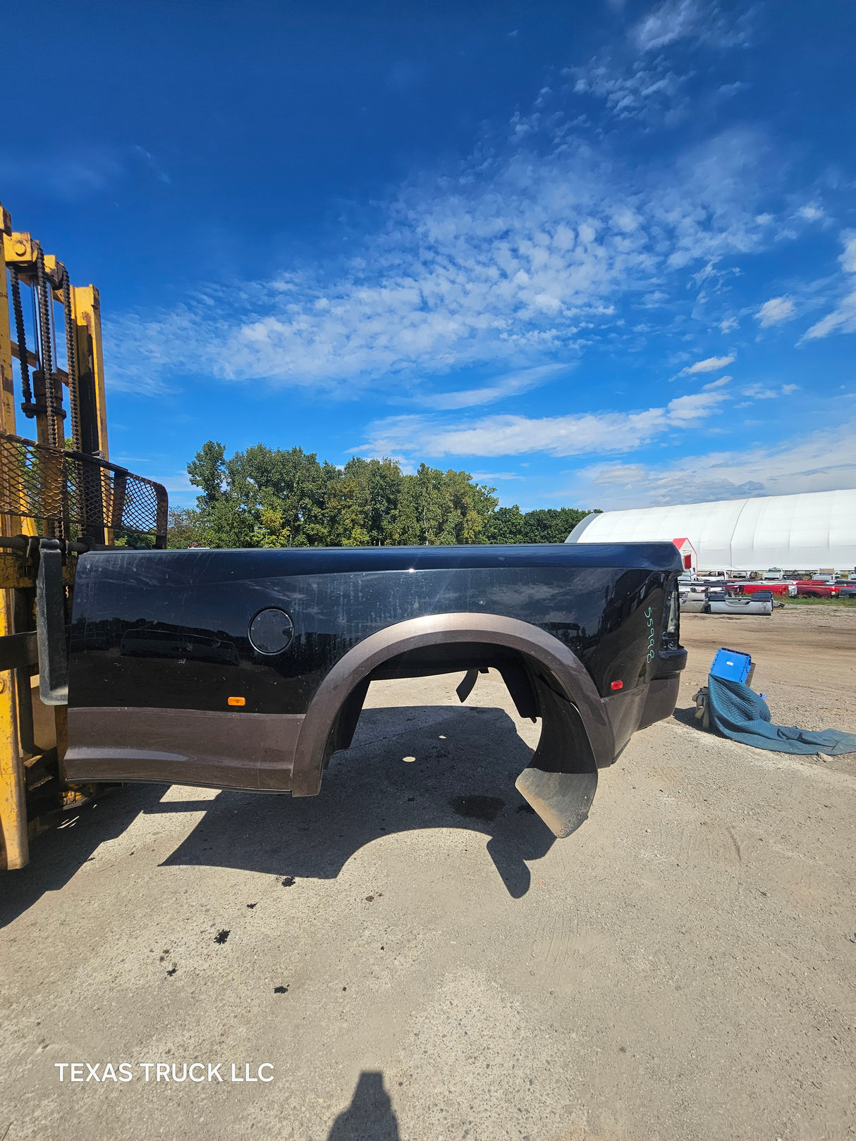 2009-2018 Dodge Ram 3500 4500 4th Gen Dually 8' Truck Truck Bed - Black & Brown