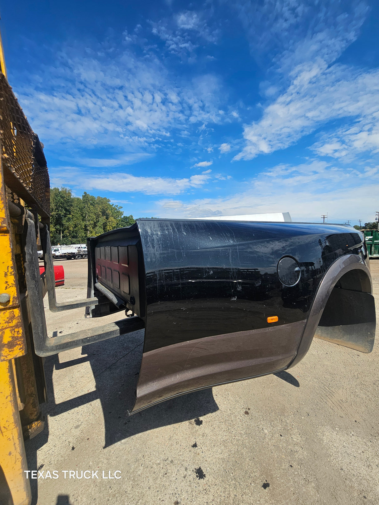 2009-2018 Dodge Ram 3500 4500 4th Gen Dually 8' Truck Truck Bed - Black & Brown