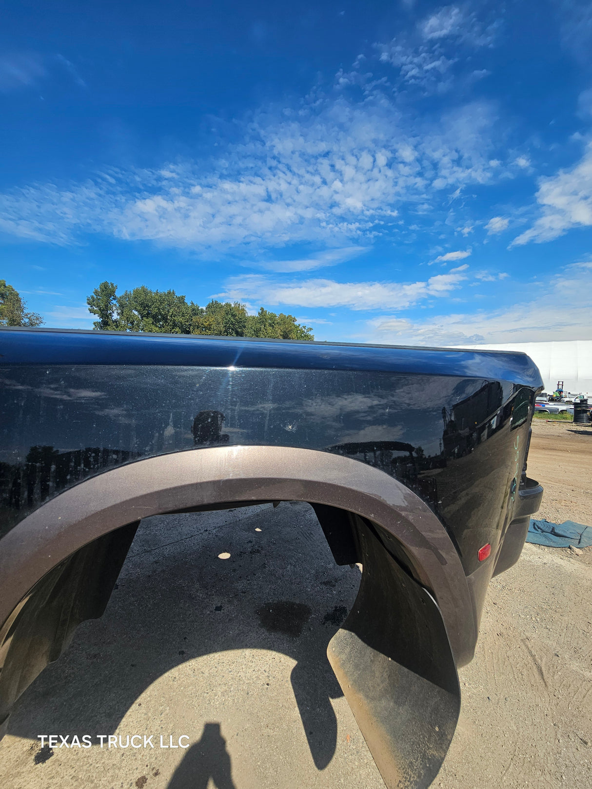 2009-2018 Dodge Ram 3500 4500 4th Gen Dually 8' Truck Truck Bed - Black & Brown