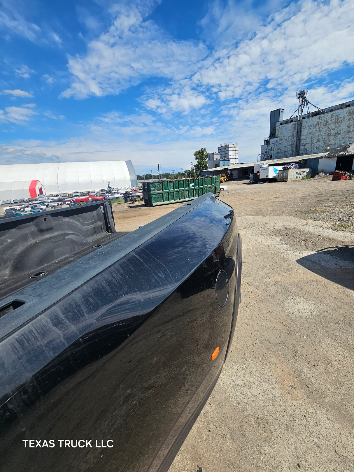 2009-2018 Dodge Ram 3500 4500 4th Gen Dually 8' Truck Truck Bed - Black & Brown