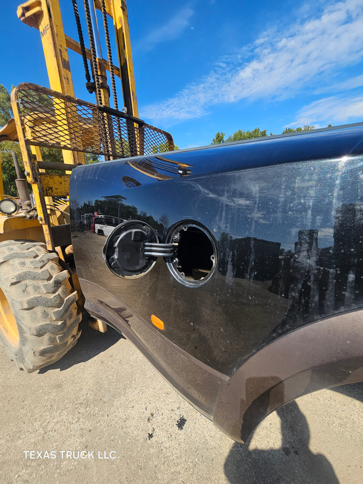 2009-2018 Dodge Ram 3500 4500 4th Gen Dually 8' Truck Truck Bed - Black & Brown