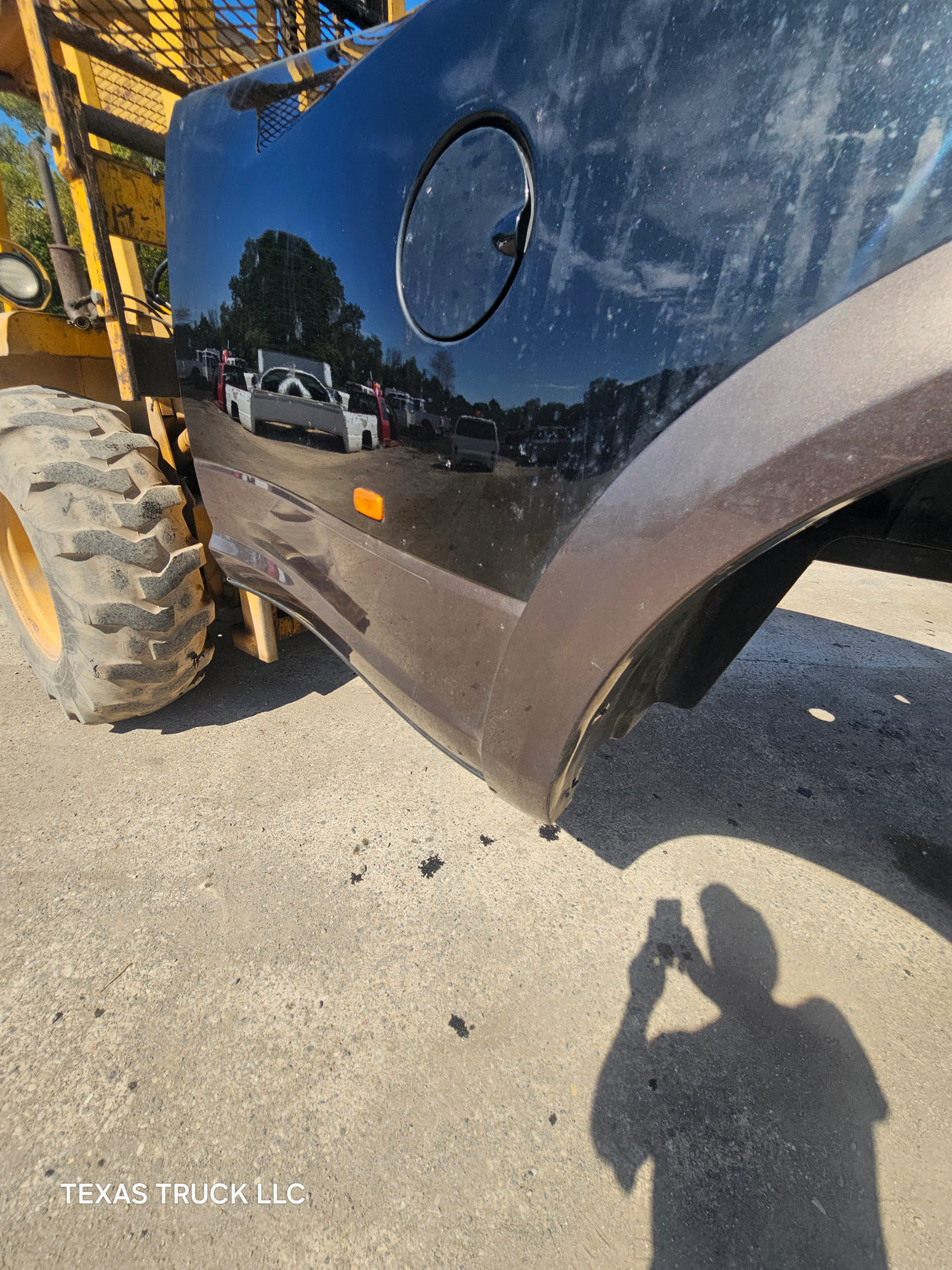 2009-2018 Dodge Ram 3500 4500 4th Gen Dually 8' Truck Truck Bed - Black & Brown