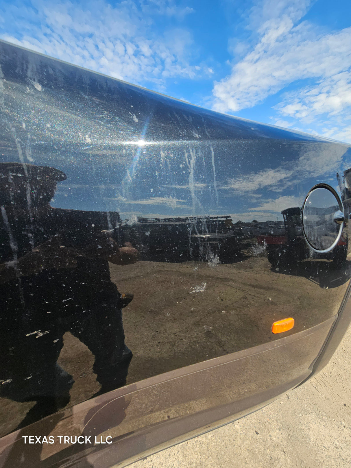 2009-2018 Dodge Ram 3500 4500 4th Gen Dually 8' Truck Truck Bed - Black & Brown