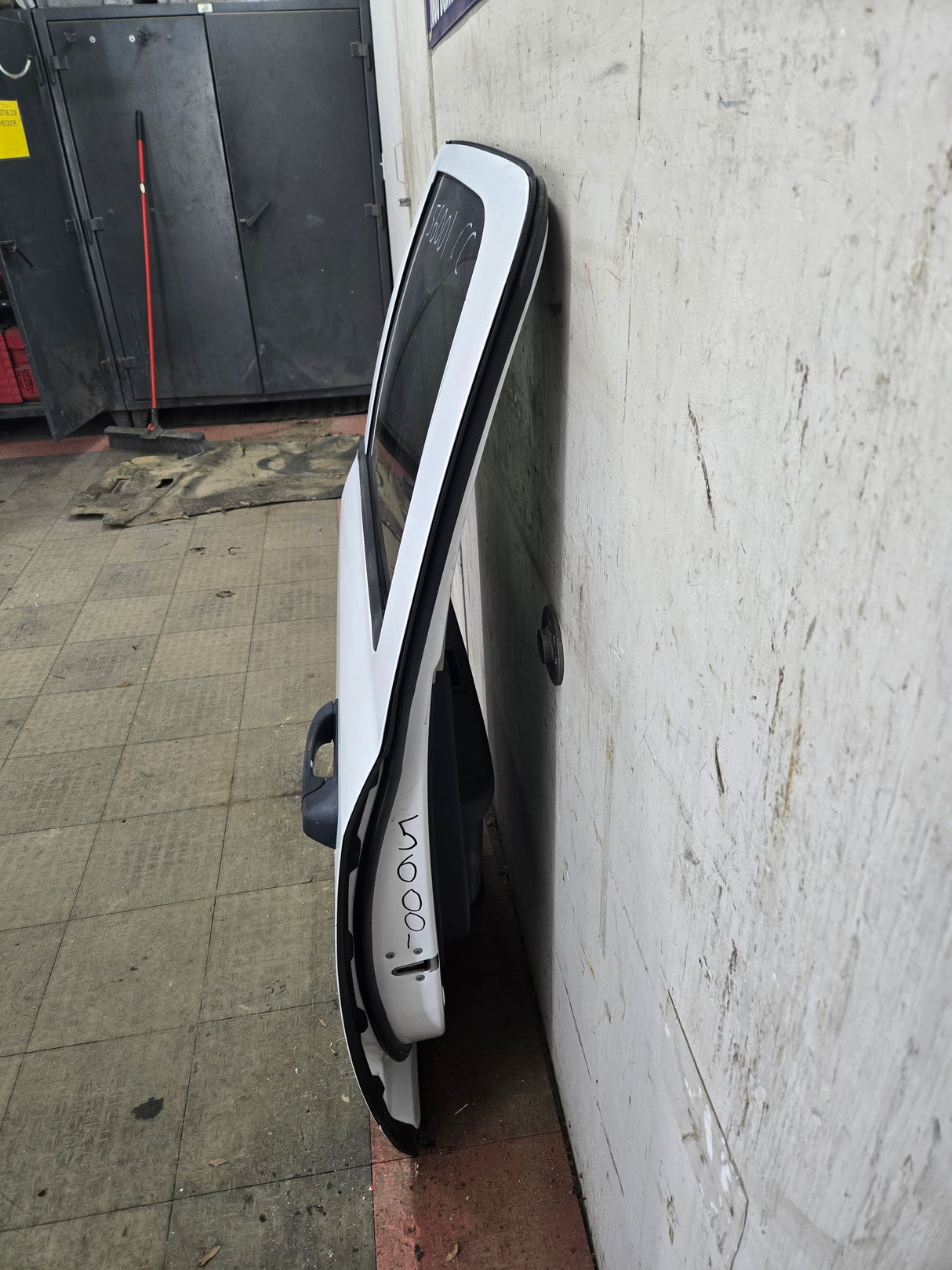 2009-2018 Dodge Ram 4th Gen LH Driver Side Rear CREW Cab Door 1500 2500 3500 4500 5500 - White