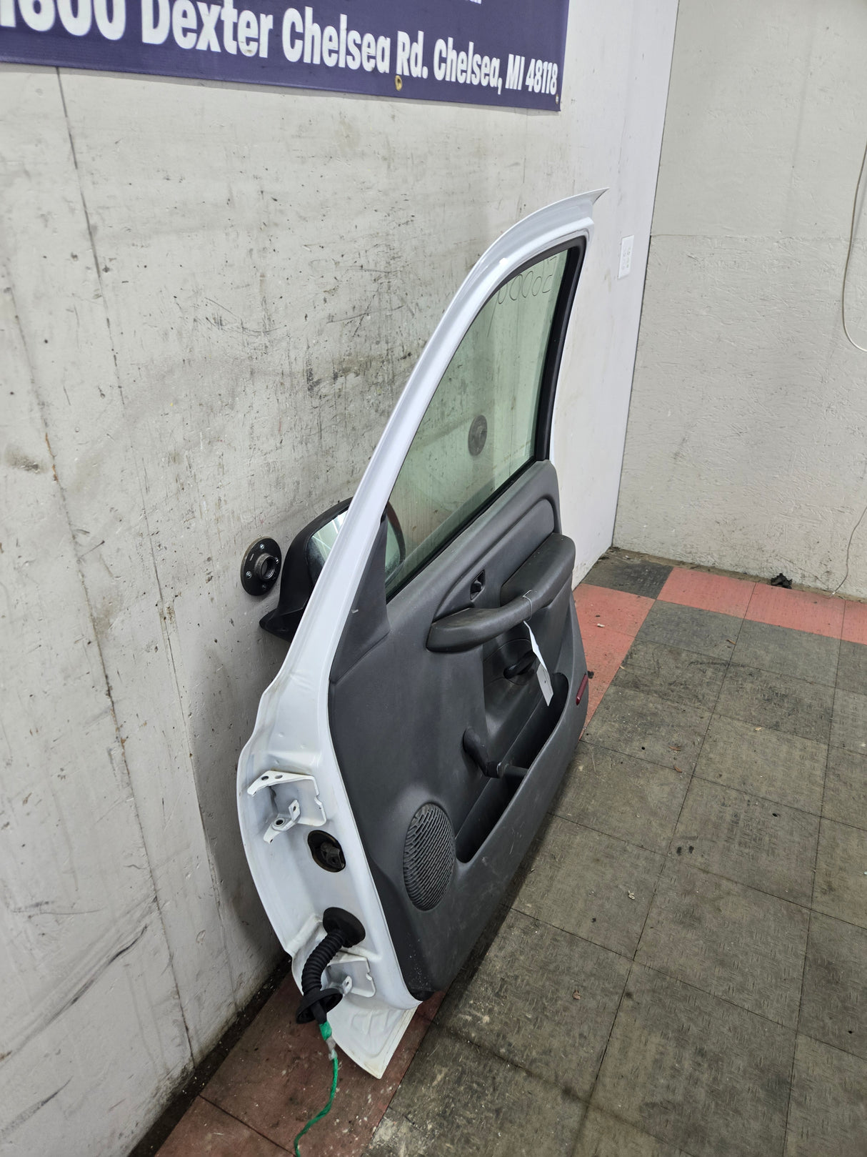 1999-2006 Chevrolet Silverado / GMC Sierra 1500 2500 3500 HD Front Passenger side Door RH - Summit White