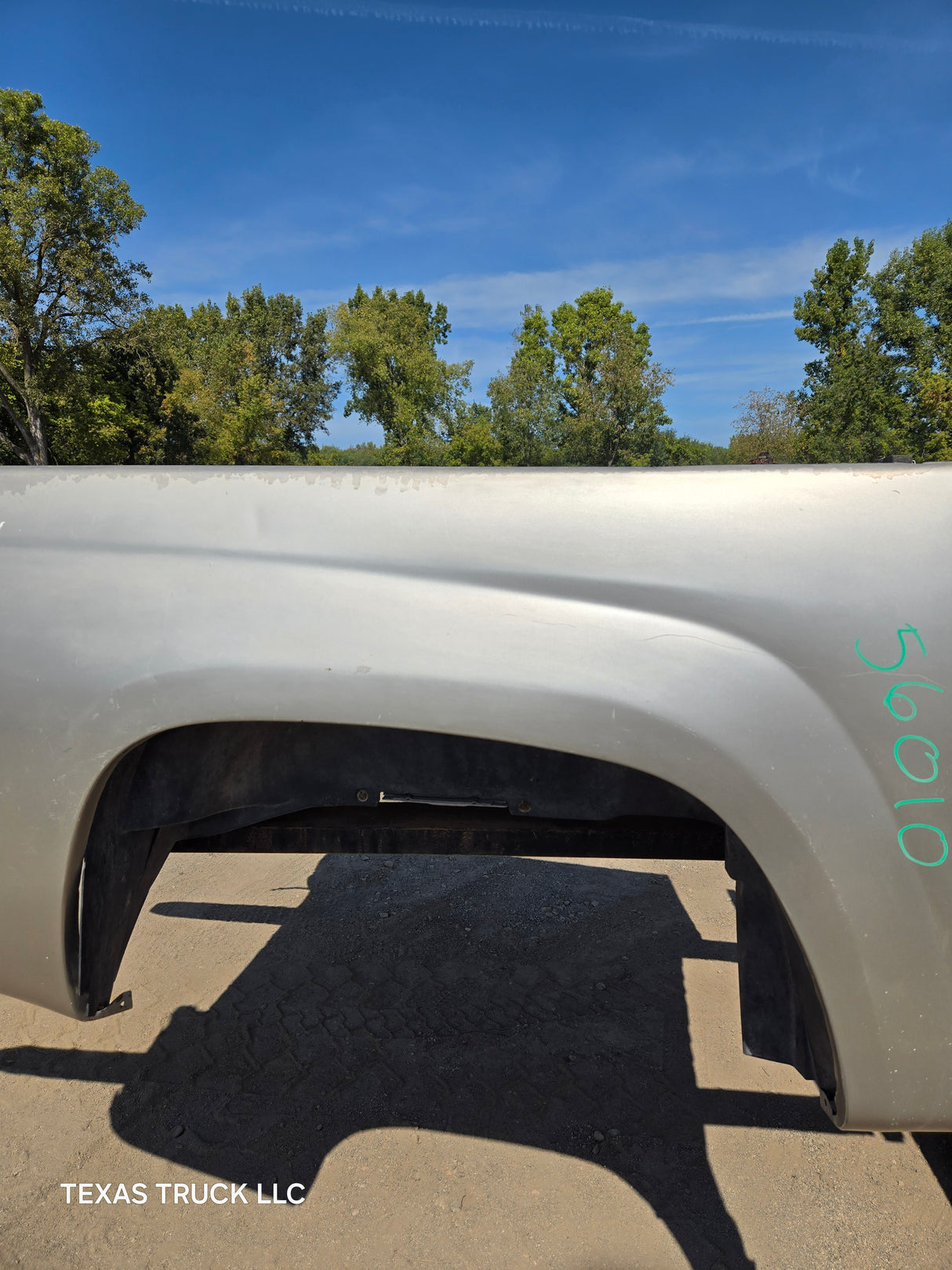 2004-2013 Chevrolet Colorado/ GMC Canyon Crew Cab Truck Bed - Silver/Tan