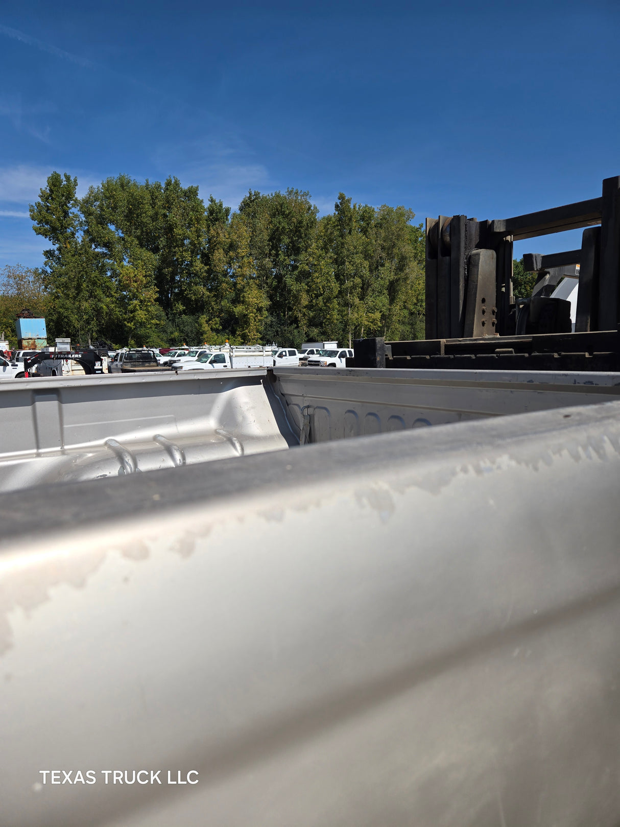 2004-2013 Chevrolet Colorado/ GMC Canyon Crew Cab Truck Bed - Silver/Tan