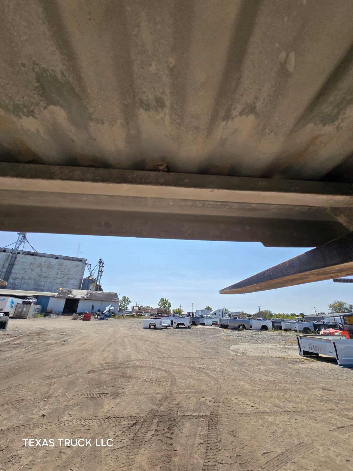 2004-2013 Chevrolet Colorado/ GMC Canyon Crew Cab Truck Bed - Silver/Tan