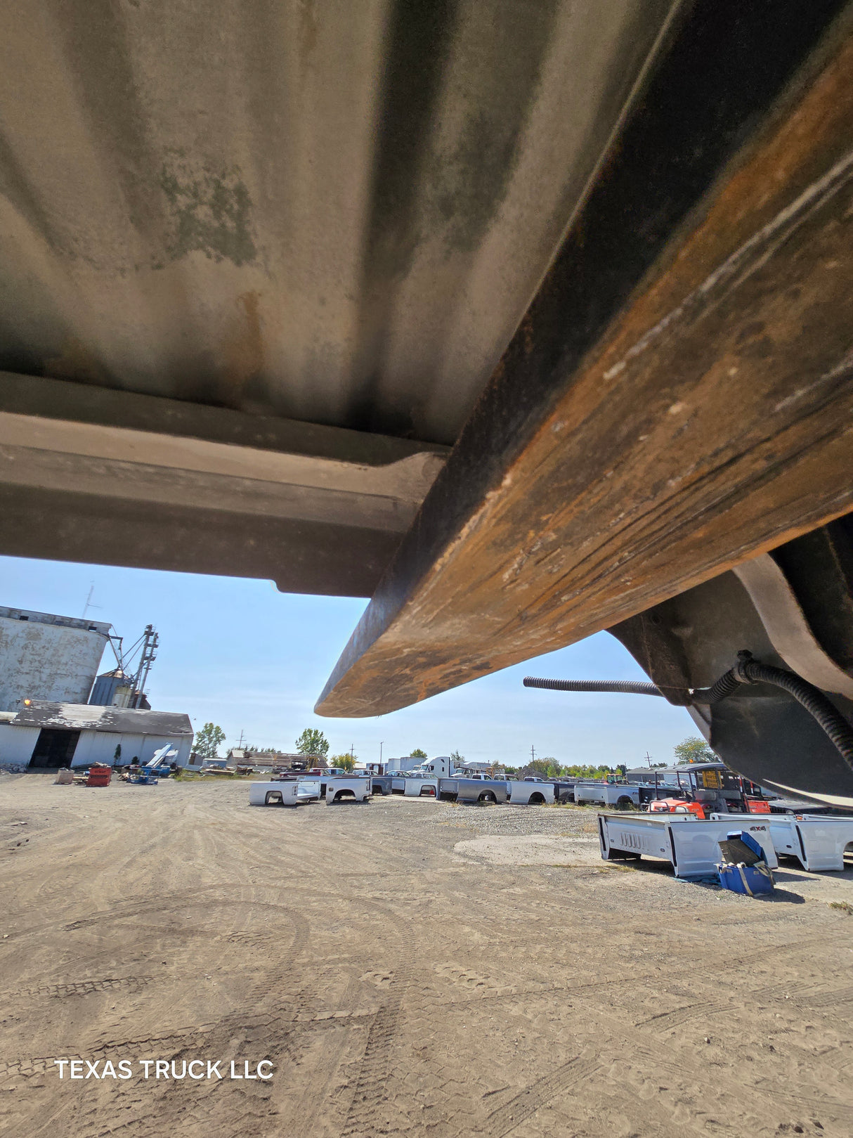 2004-2013 Chevrolet Colorado/ GMC Canyon Crew Cab Truck Bed - Silver/Tan