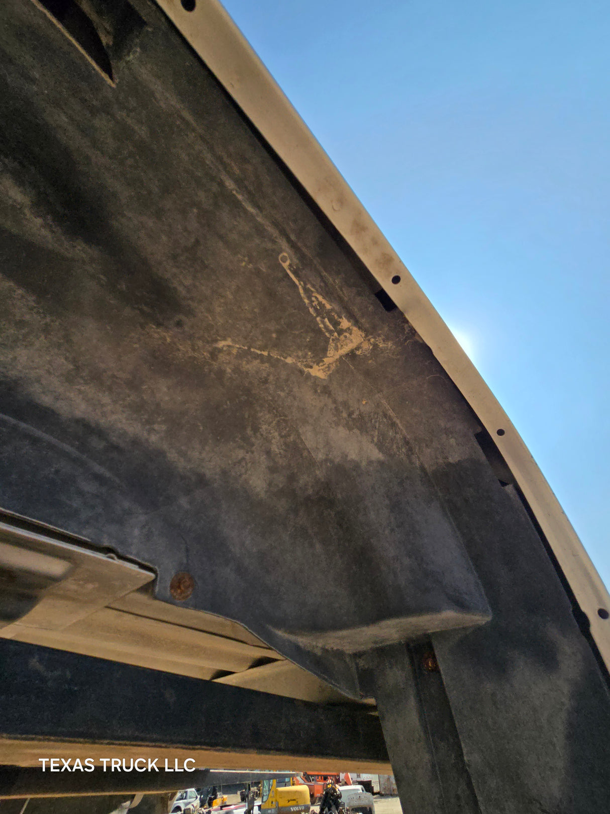 2004-2013 Chevrolet Colorado/ GMC Canyon Crew Cab Truck Bed - Silver/Tan