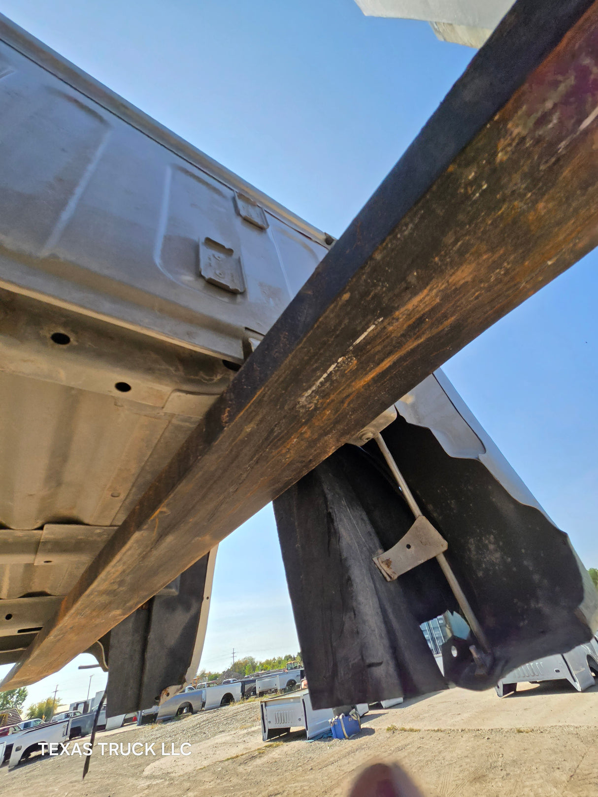 2004-2013 Chevrolet Colorado/ GMC Canyon Crew Cab Truck Bed - Silver/Tan