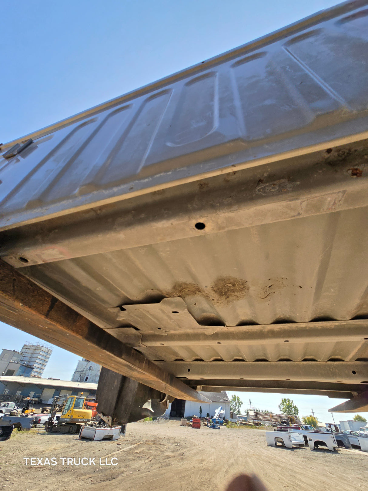 2004-2013 Chevrolet Colorado/ GMC Canyon Crew Cab Truck Bed - Silver/Tan