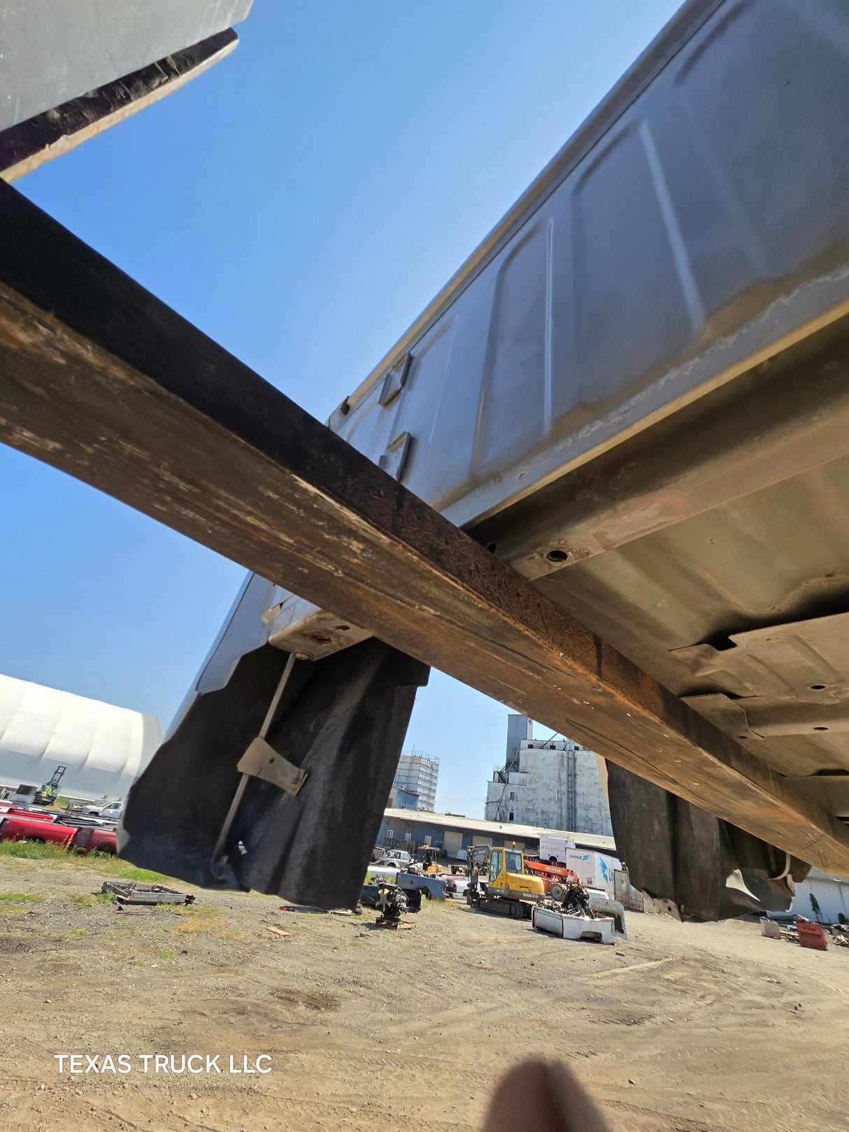 2004-2013 Chevrolet Colorado/ GMC Canyon Crew Cab Truck Bed - Silver/Tan