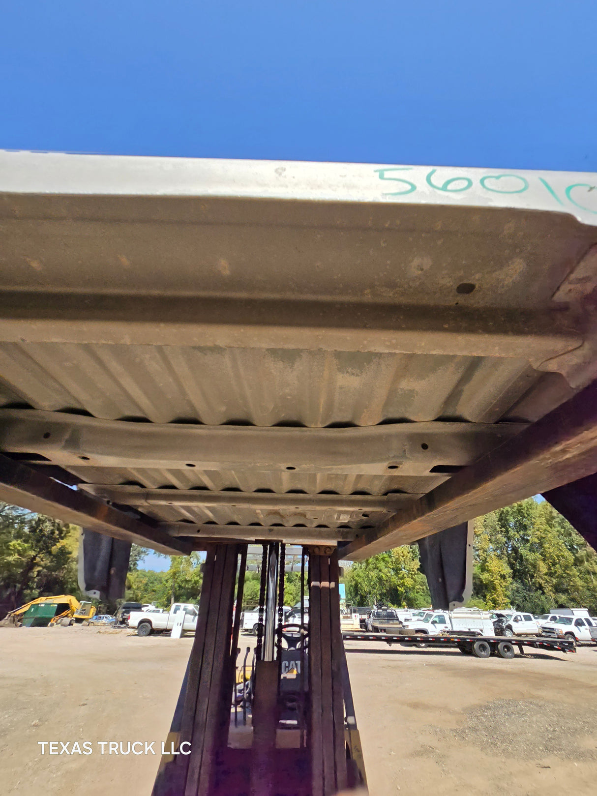 2004-2013 Chevrolet Colorado/ GMC Canyon Crew Cab Truck Bed - Silver/Tan