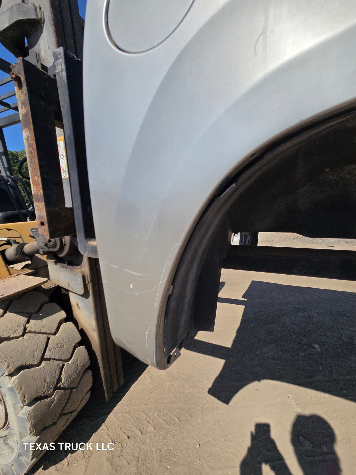 2004-2013 Chevrolet Colorado/ GMC Canyon Crew Cab Truck Bed - Silver/Tan