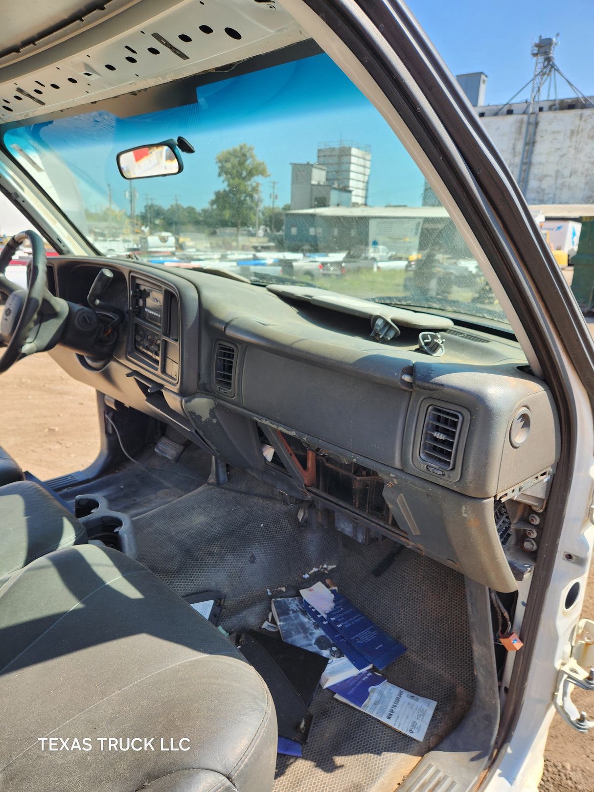 1999-2007 Chevrolet Silverado / GMC Sierra 1500 2500 HD 3500HD Regular Cab Body