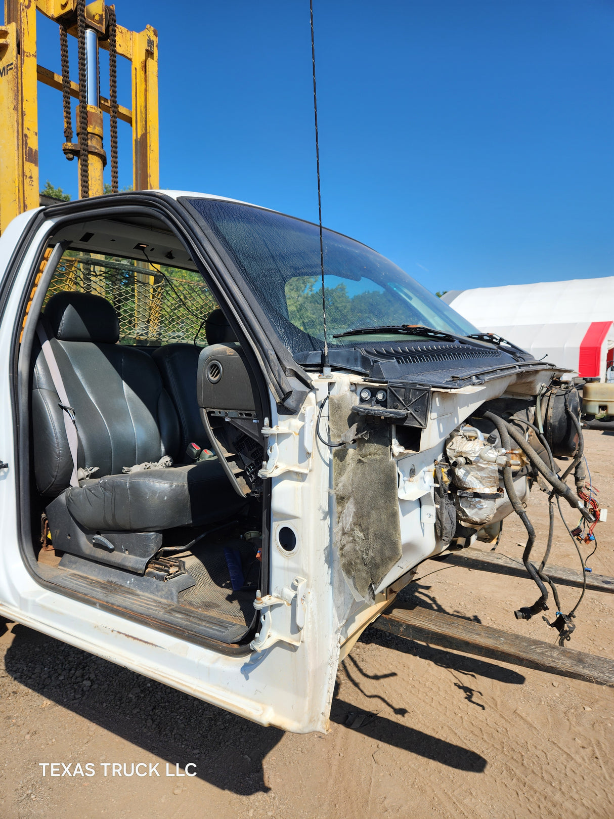 1999-2007 Chevrolet Silverado / GMC Sierra 1500 2500 HD 3500HD Regular Cab Body