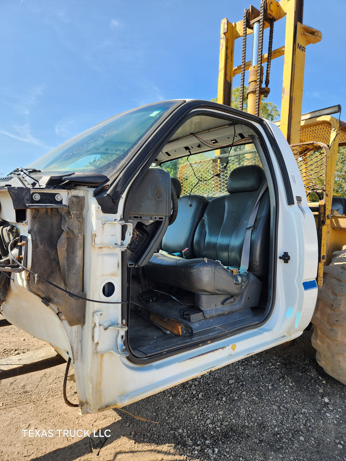 1999-2007 Chevrolet Silverado / GMC Sierra 1500 2500 HD 3500HD Regular Cab Body