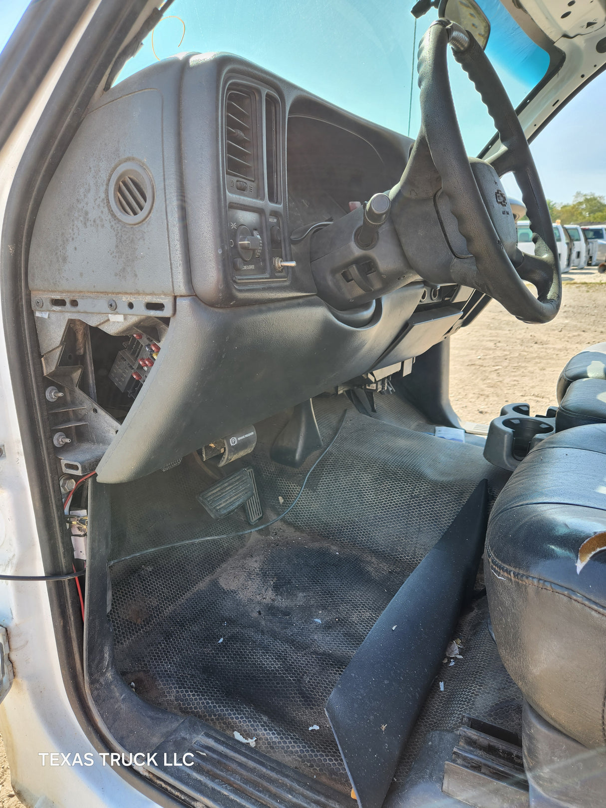 1999-2007 Chevrolet Silverado / GMC Sierra 1500 2500 HD 3500HD Regular Cab Body