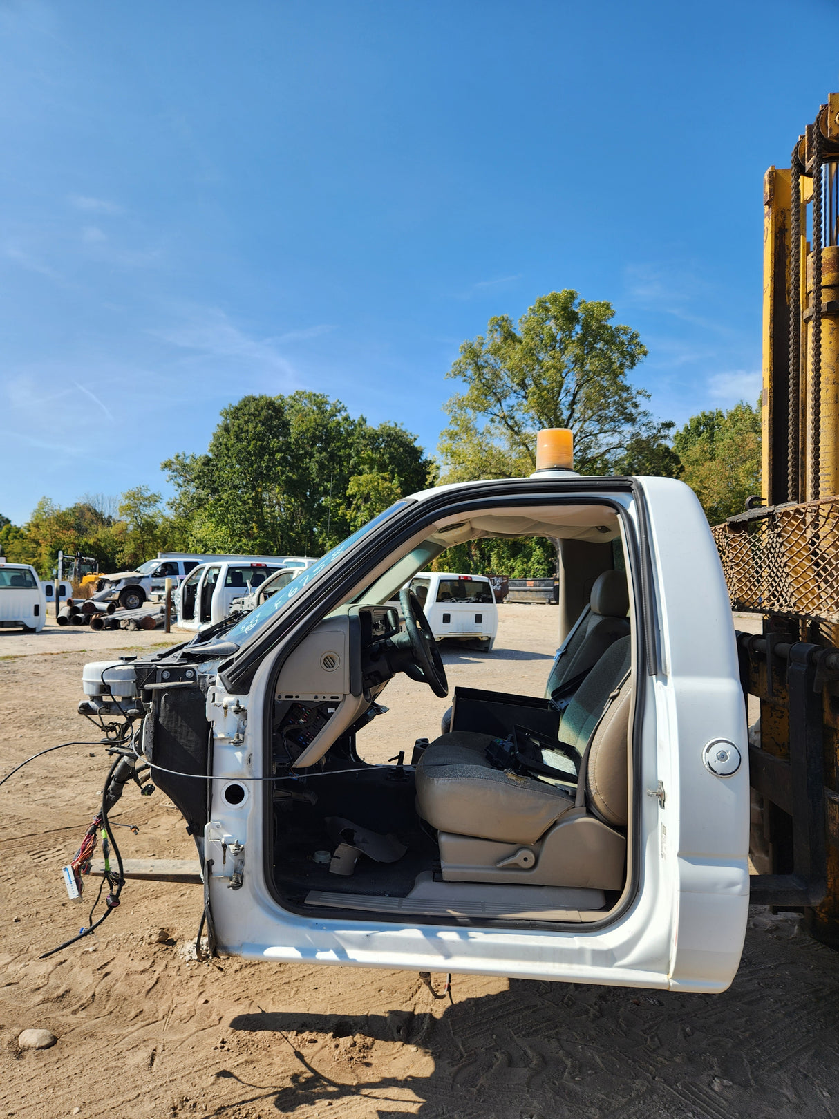 1999-2007 Chevrolet Silverado / GMC Sierra 1500 2500 HD 3500HD Regular Cab Body - Summit white