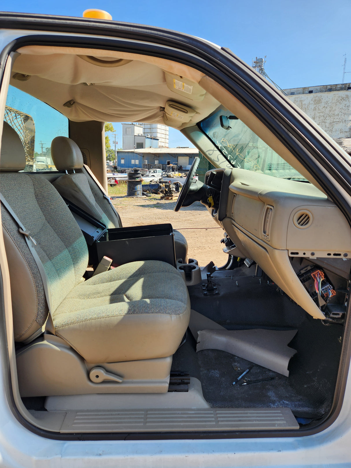 1999-2007 Chevrolet Silverado / GMC Sierra 1500 2500 HD 3500HD Regular Cab Body - Summit white