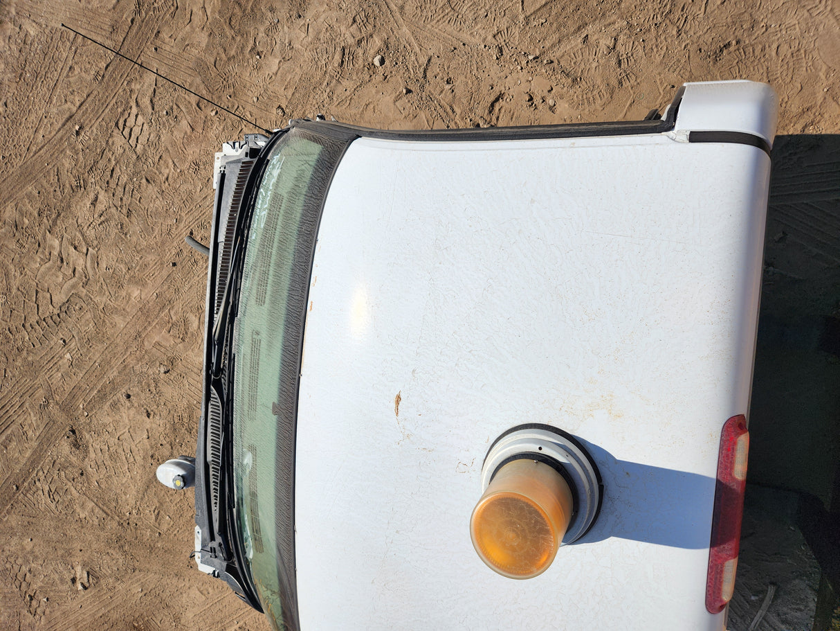 1999-2007 Chevrolet Silverado / GMC Sierra 1500 2500 HD 3500HD Regular Cab Body - Summit white