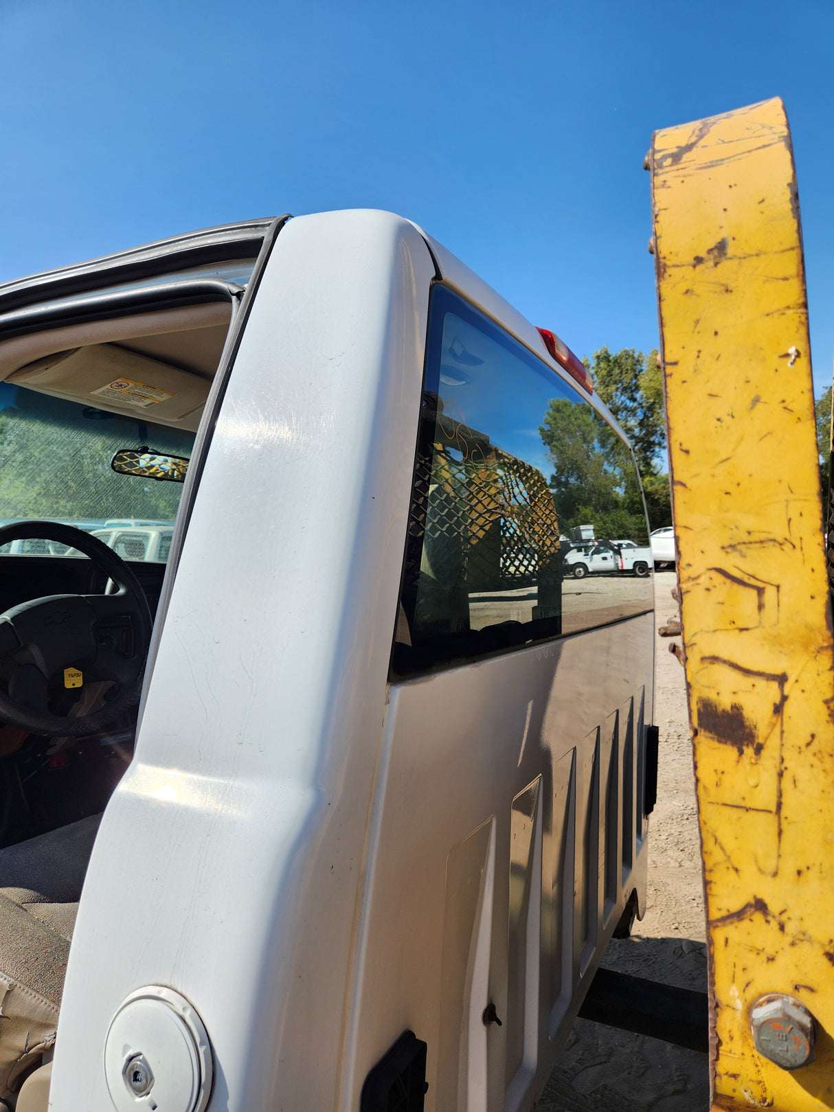 1999-2007 Chevrolet Silverado / GMC Sierra 1500 2500 HD 3500HD Regular Cab Body - Summit white