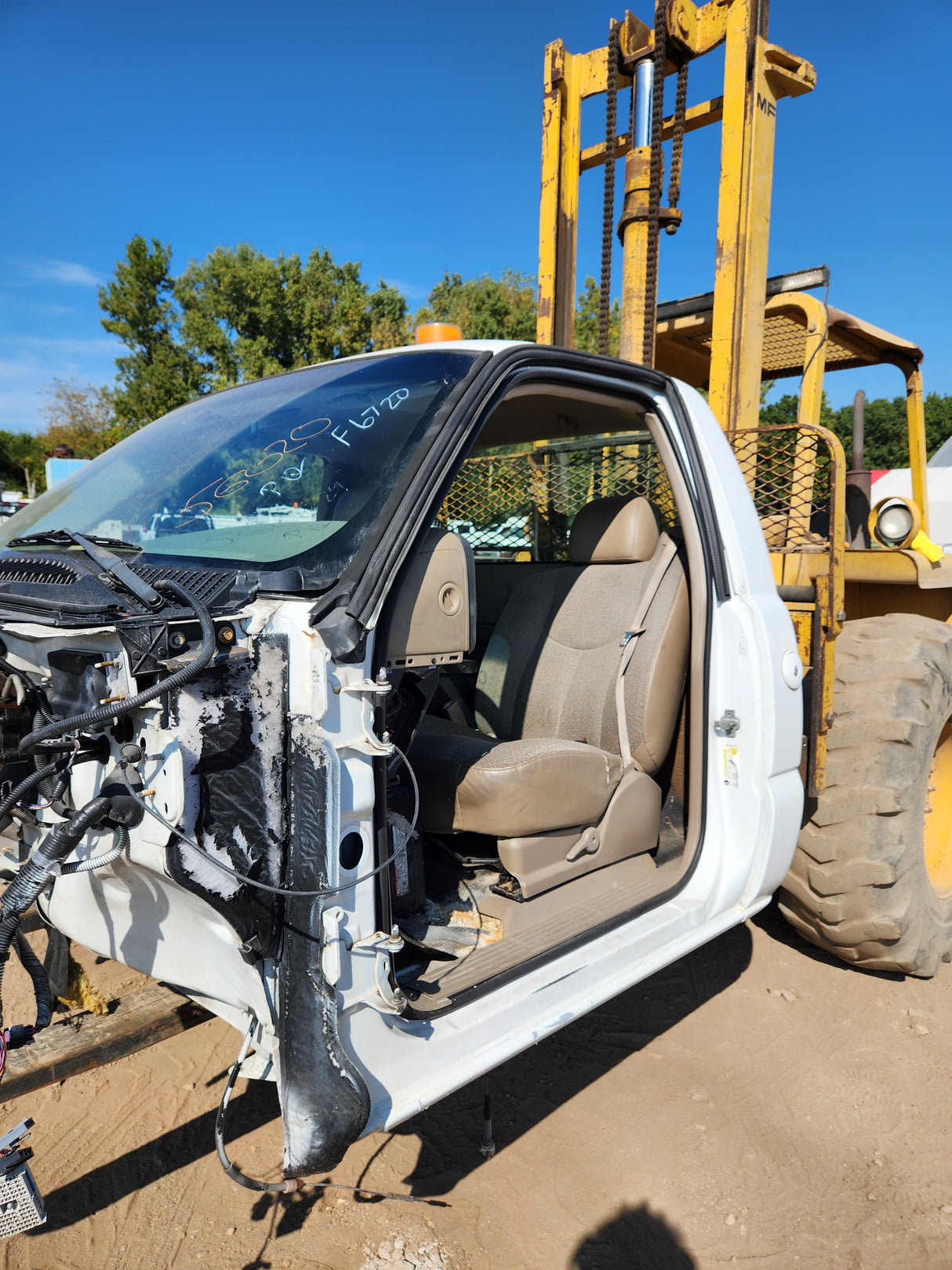 1999-2007 Chevrolet Silverado / GMC Sierra 1500 2500 HD 3500HD Regular Cab Body - Summit white