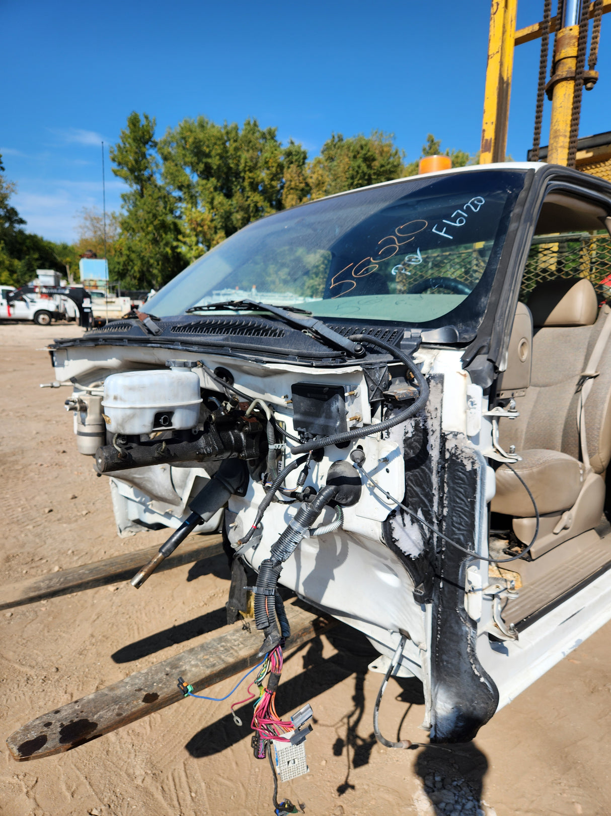 1999-2007 Chevrolet Silverado / GMC Sierra 1500 2500 HD 3500HD Regular Cab Body - Summit white
