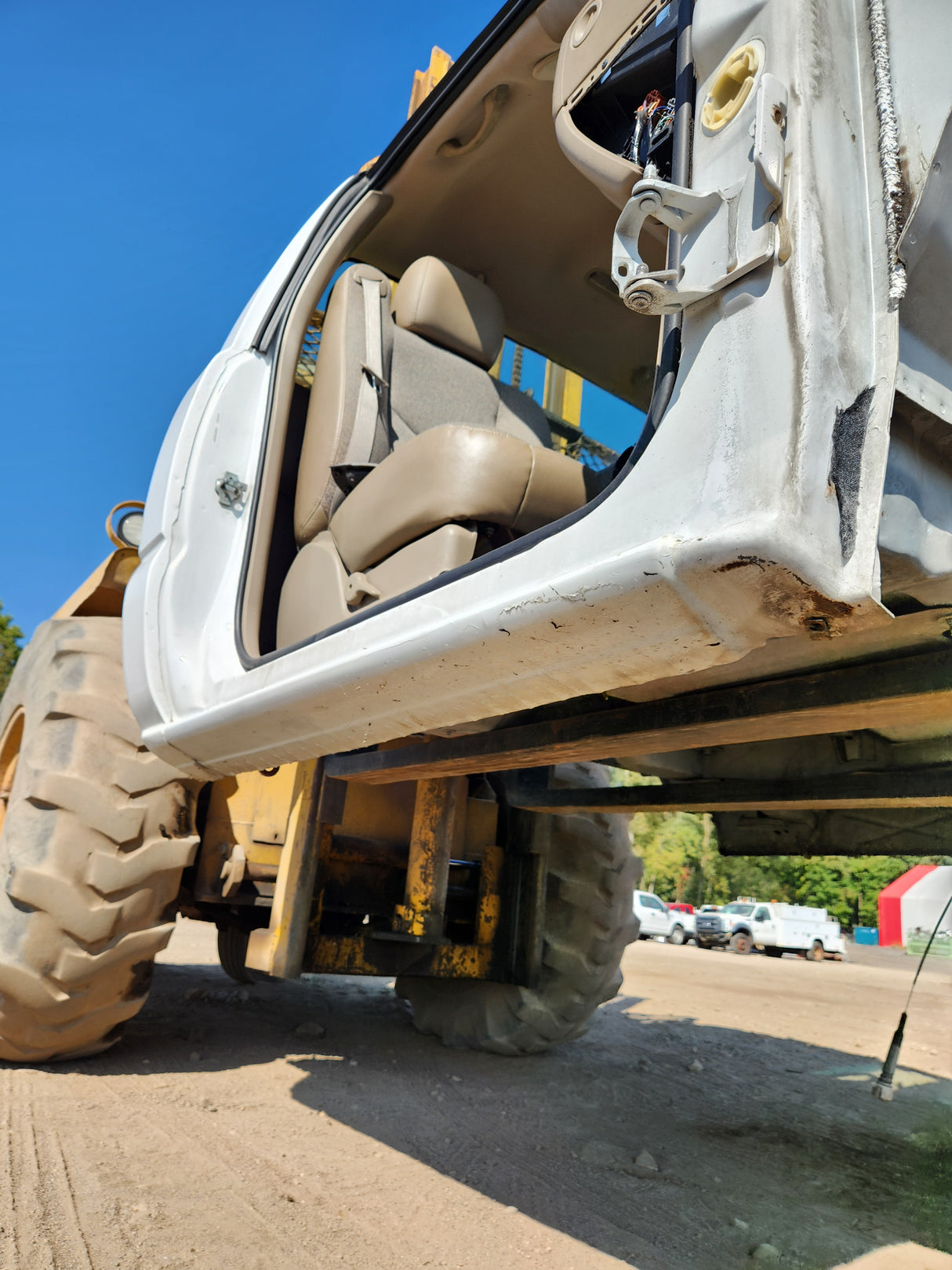 1999-2007 Chevrolet Silverado / GMC Sierra 1500 2500 HD 3500HD Regular Cab Body - Summit white