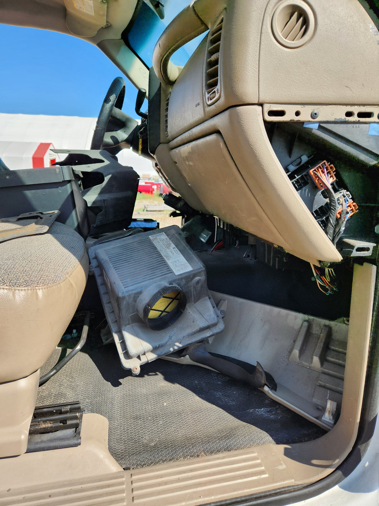 1999-2007 Chevrolet Silverado / GMC Sierra 1500 2500 HD 3500HD Regular Cab Body - Summit white