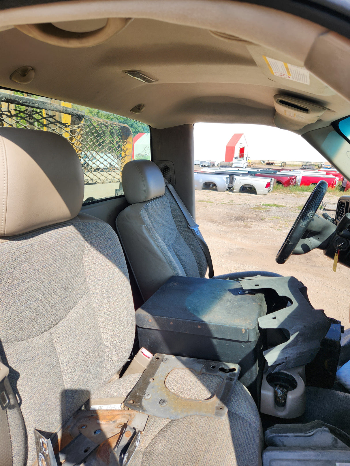 1999-2007 Chevrolet Silverado / GMC Sierra 1500 2500 HD 3500HD Regular Cab Body - Summit white