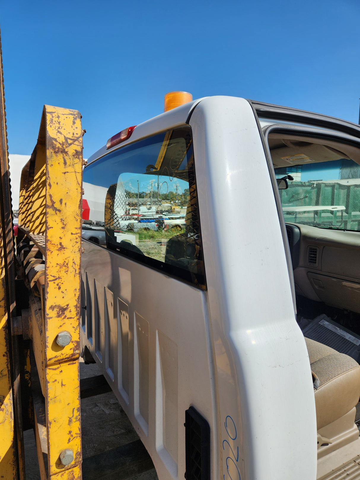 1999-2007 Chevrolet Silverado / GMC Sierra 1500 2500 HD 3500HD Regular Cab Body - Summit white