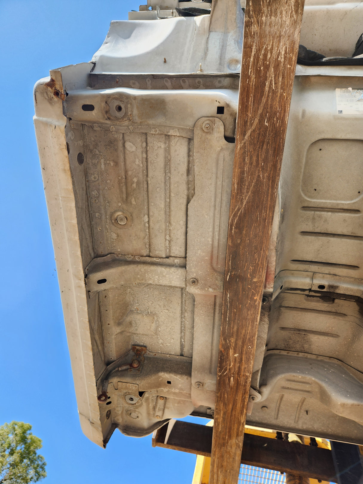 1999-2007 Chevrolet Silverado / GMC Sierra 1500 2500 HD 3500HD Regular Cab Body - Summit white