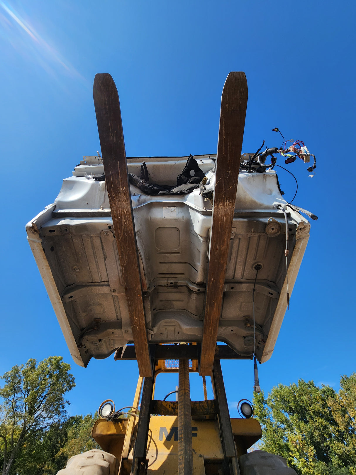 1999-2007 Chevrolet Silverado / GMC Sierra 1500 2500 HD 3500HD Regular Cab Body - Summit white