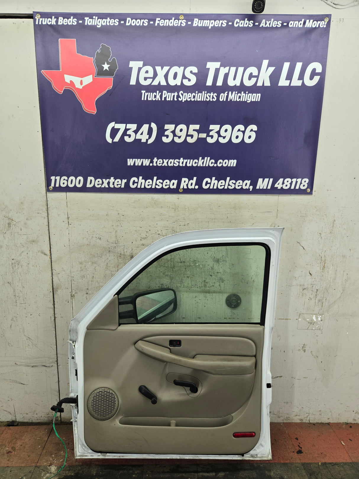 1999-2006 Chevrolet Silverado / GMC Sierra 1500 2500 3500 HD Front Passenger side Door RH