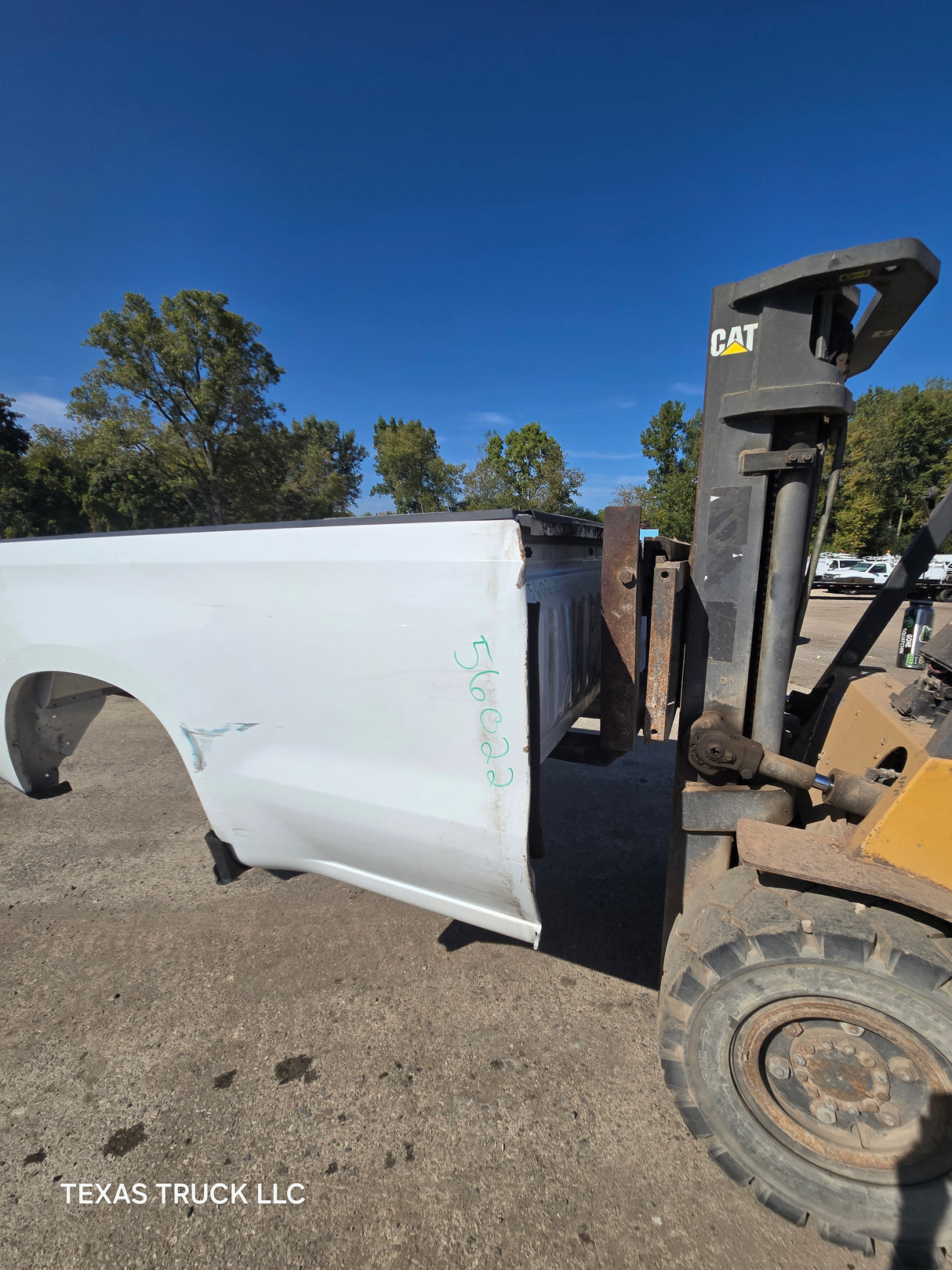 2019-2025 Chevrolet Silverado 1500 8' Long Truck Bed - White