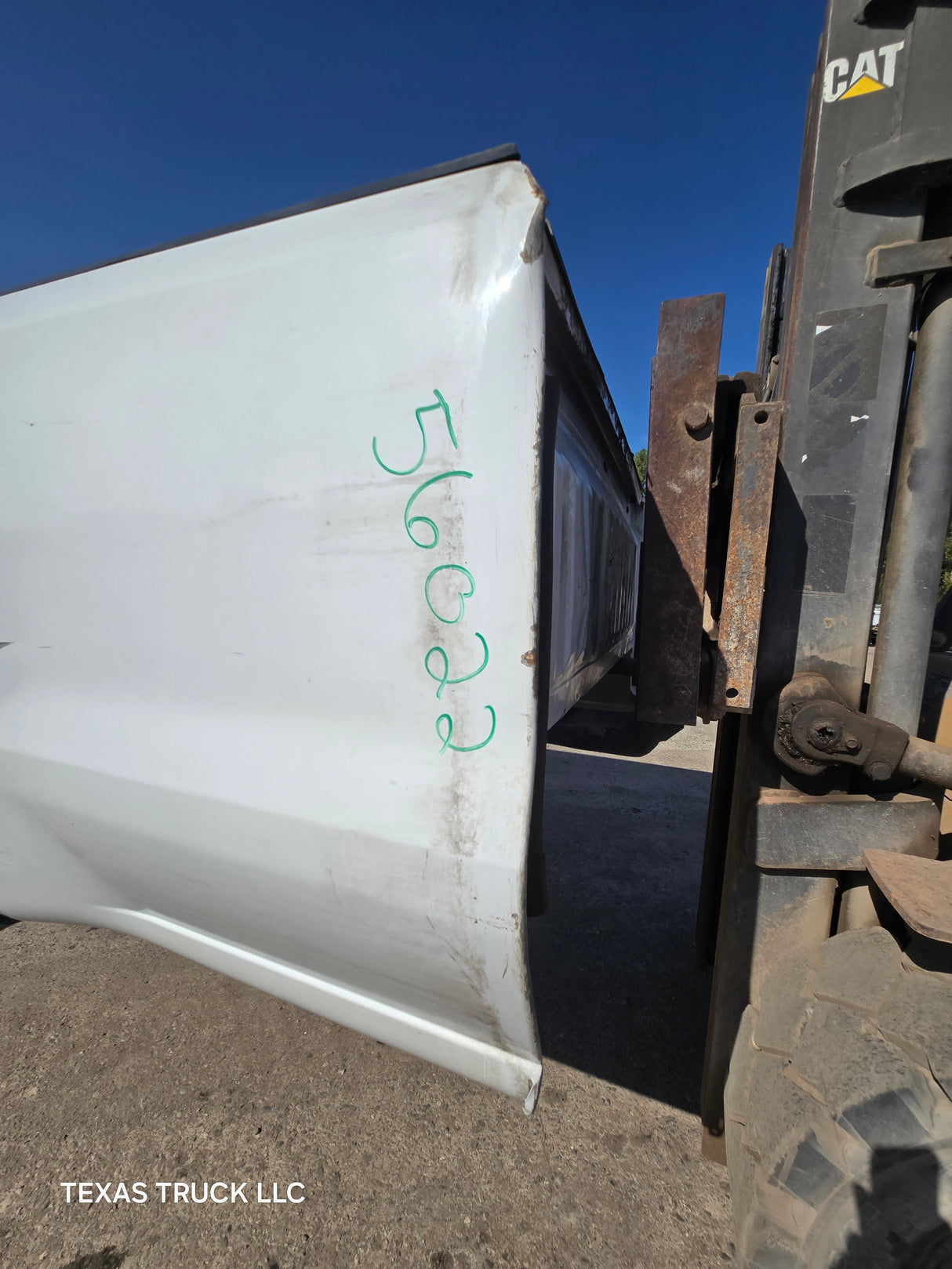 2019-2025 Chevrolet Silverado 1500 8' Long Truck Bed - White