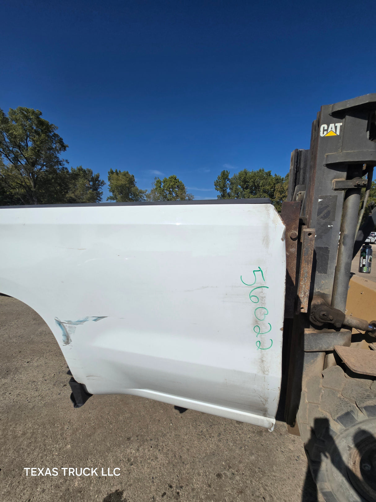 2019-2025 Chevrolet Silverado 1500 8' Long Truck Bed - White